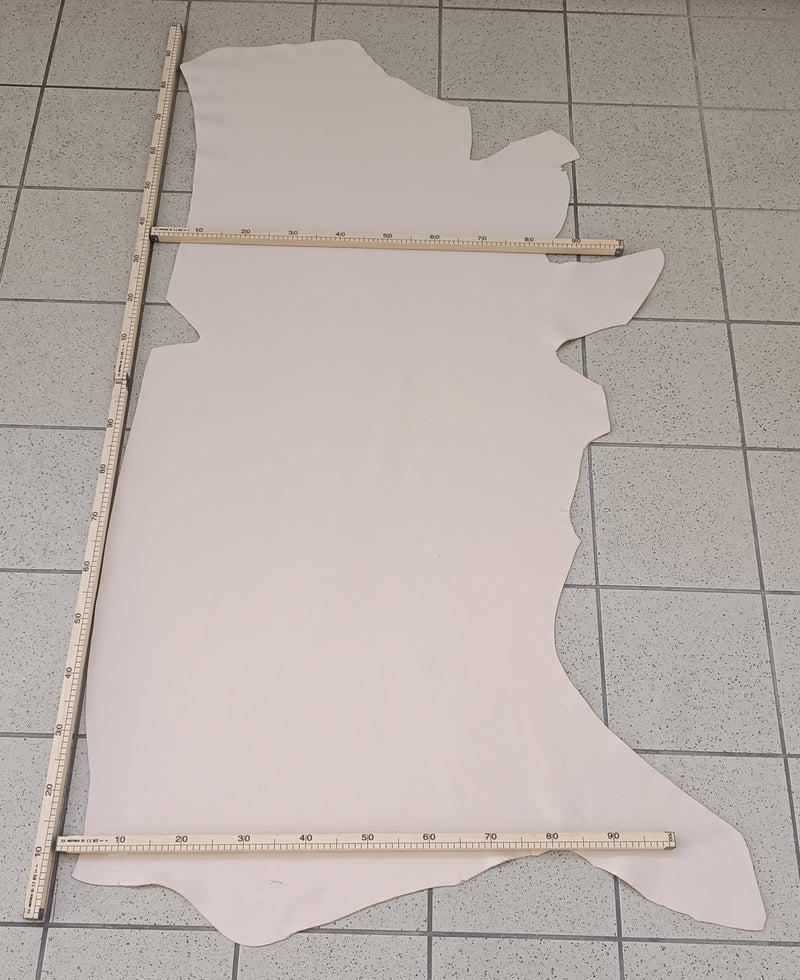 594PC 1/2 VITELLO BOTTALATO NON FISSATO MORBIDO COL. BEIGE CHIARO PER PELLETTERIA E CALZATURA